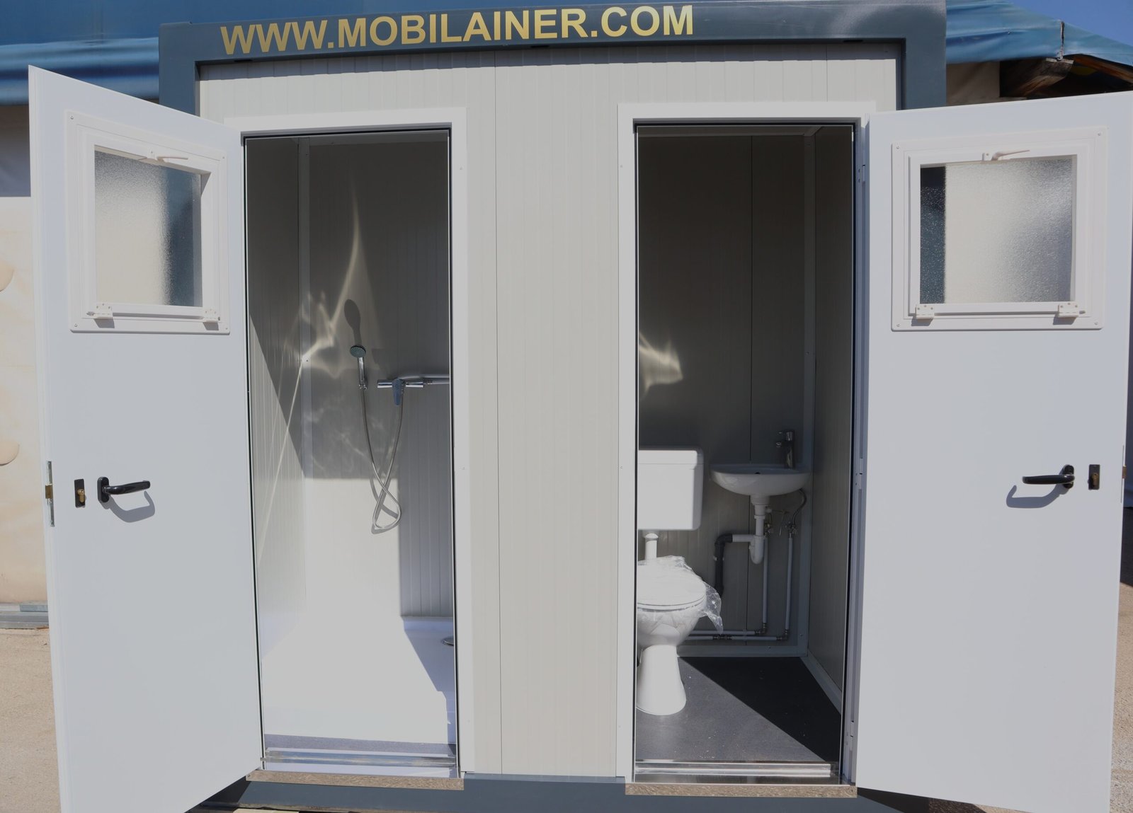 Szaniter Konténer – Dupla WC, Mosdó és Bojler (Szigetelt Kivitel) - Image 2