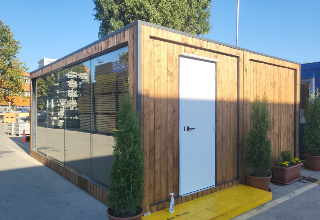 Üvegfalú Látványkonténer – Modern Moduláris Üzlethelyiség - Image 2